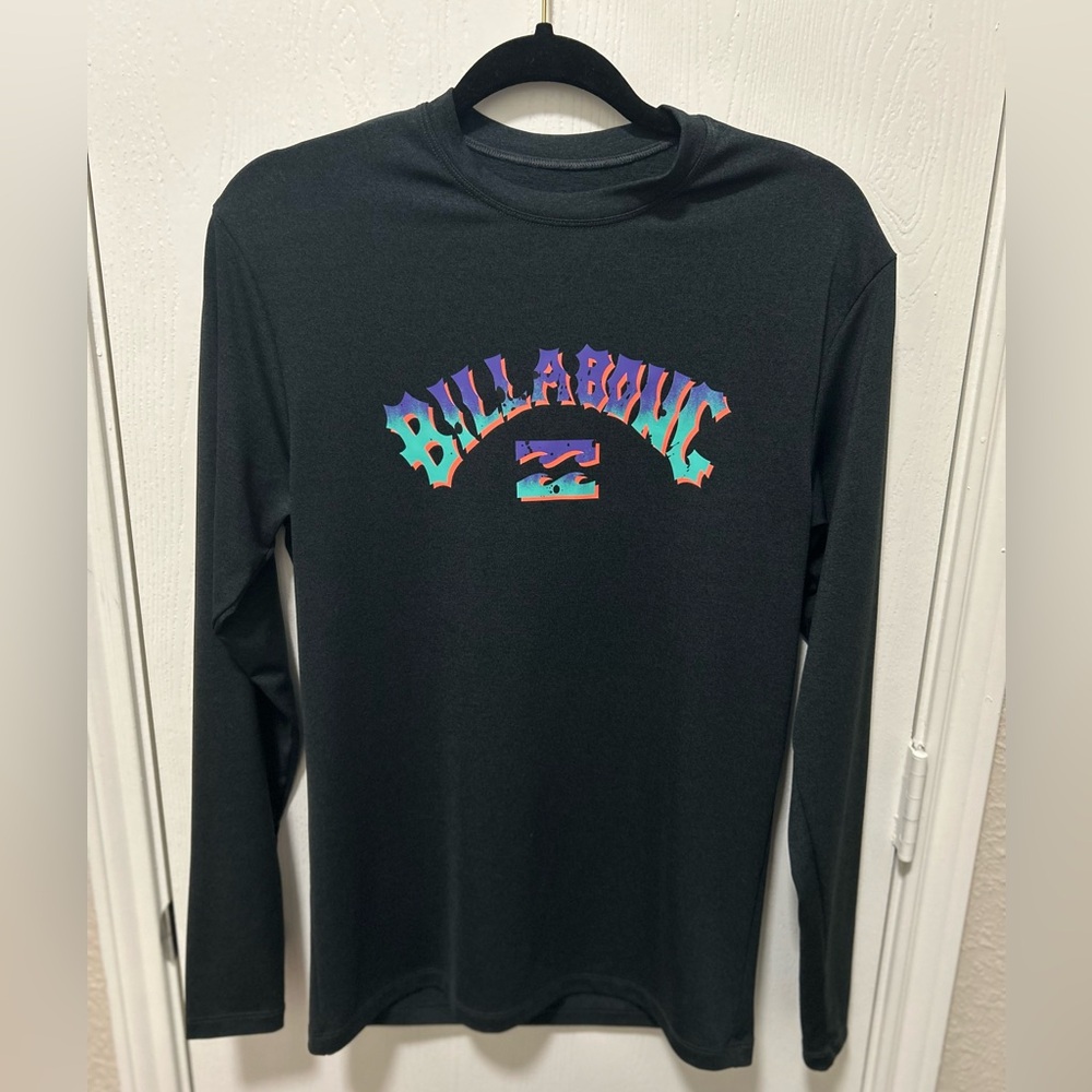 Billabong UV Surf UPF 50+ Sun Protection Long Sleeve Loose Fit Shirt Size Medium